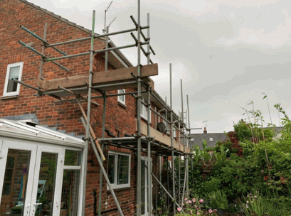 Basic Scaffolding For A Semi Detached House